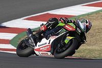 Rea profite de la malchance de Razgatlioglu, Baz sur le podium mais pénalisé