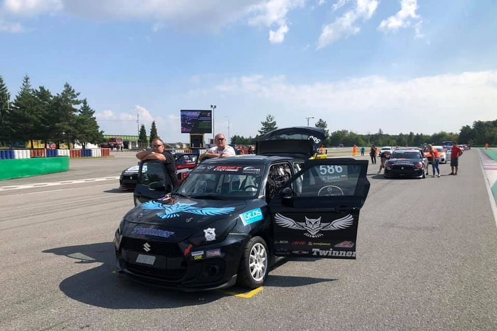 Sówka drugi w finale sezonu