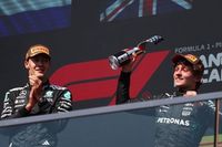 F1: Mercedes oficializa renovação de Russell e Antonelli para 2026
