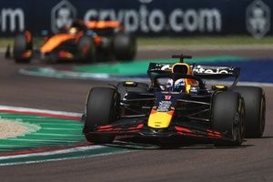 Verstappen wyciągnął lekcję i wygrał na Imoli