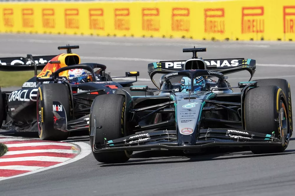 George Russell, Mercedes, Max Verstappen, Red Bull Racing