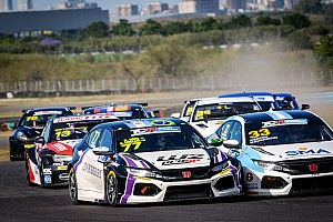 Mais de 50 pilotos aceleraram no TCR South America em 2021