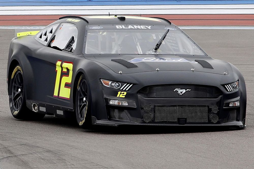 NASCAR: Gen7-Test auf Charlotte-Roval offenbart Lenkungsprobleme