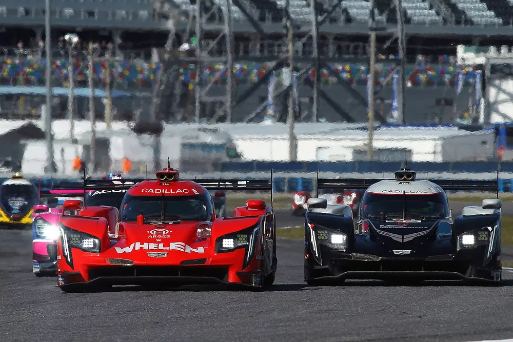 #31 Action Express Racing Cadillac DPi: Pipo Derani, Tristan Nunez, Mike Conway, #01 Chip Ganassi Racing Cadillac DPi: Renger van der Zande, Sebastien Bourdais, Scott Dixon, Alex Palou