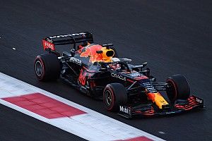 F1 - Horner fala da opção da Red Bull pelos macios em Abu Dhabi: "Uma surpresa que a Mercedes não respondeu"