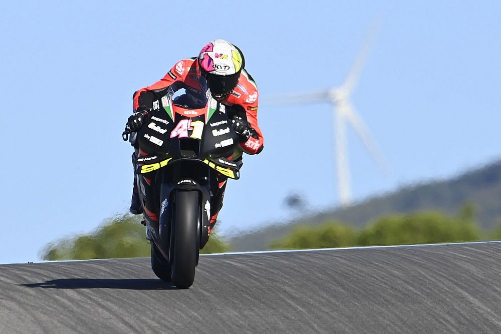 Aprilia doit gagner "deux ou trois dixièmes" selon Espargaró