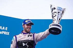 Bird set to stay at DS Virgin