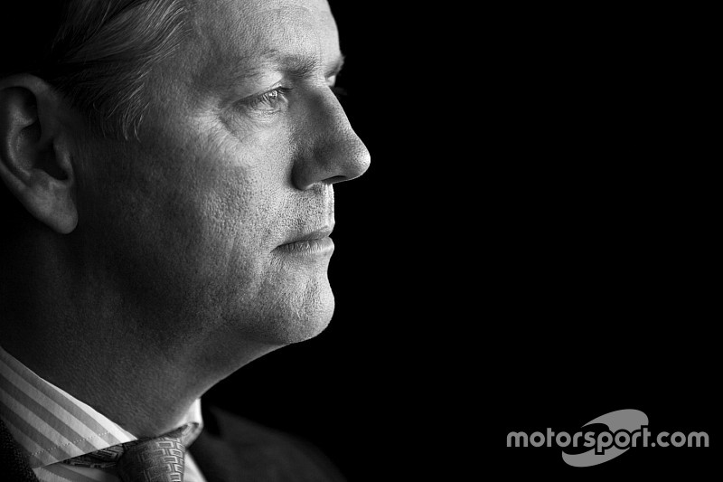 Victor Muller: "Spyker C8 Preliator kost 324.000 euro, heeft Audi V8"