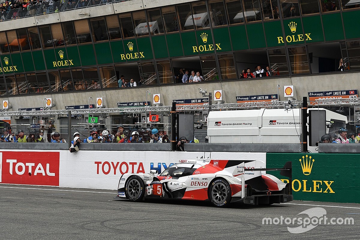 Kijktip van de dag: Het Le Mans-drama van Toyota in 2016