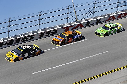 Analysis: Riding in the back wasn't popular, but it was the smart move