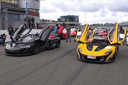 Supercar-feest in Assen: van LaFerrari tot Bugatti Veyron