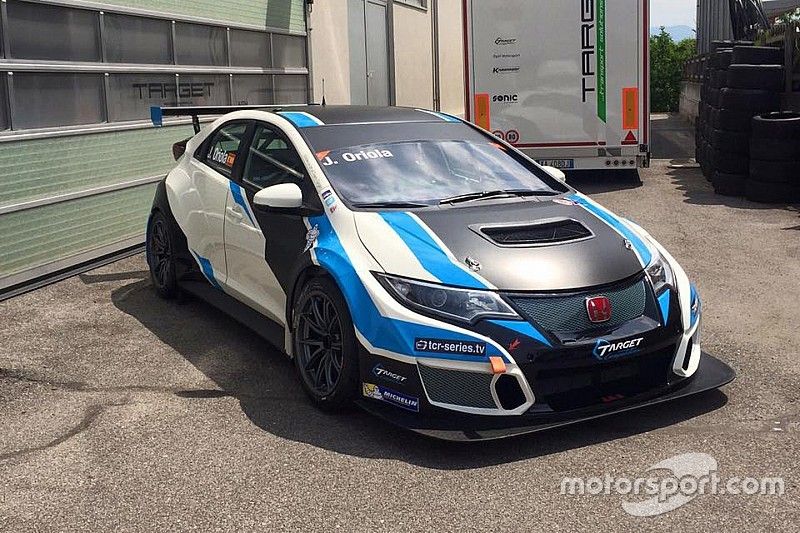 Jordi Oriola torna in azione ad Imola con una Honda Civic