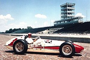 Una leyenda de la IndyCar: "El simracing es una pérdida de tiempo"