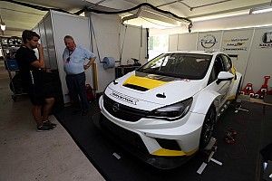 Ecco il Balance of Performance per Opel Astra TCR e Ford Focus TCR