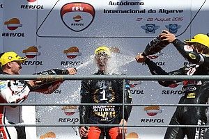 Steven Odendaal juara CEV Moto2 2016