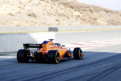 Après avoir testé la MCL33, Alonso prédit "de bons moments à venir"