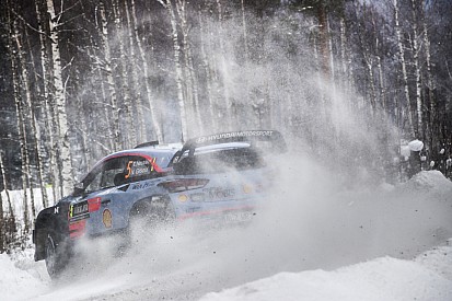 Sweden WRC: Neuville leads into final day, top-six battles tighten