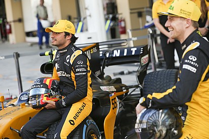 Renault: "Bijdragen Hülkenberg en Sainz enorm belangrijk"