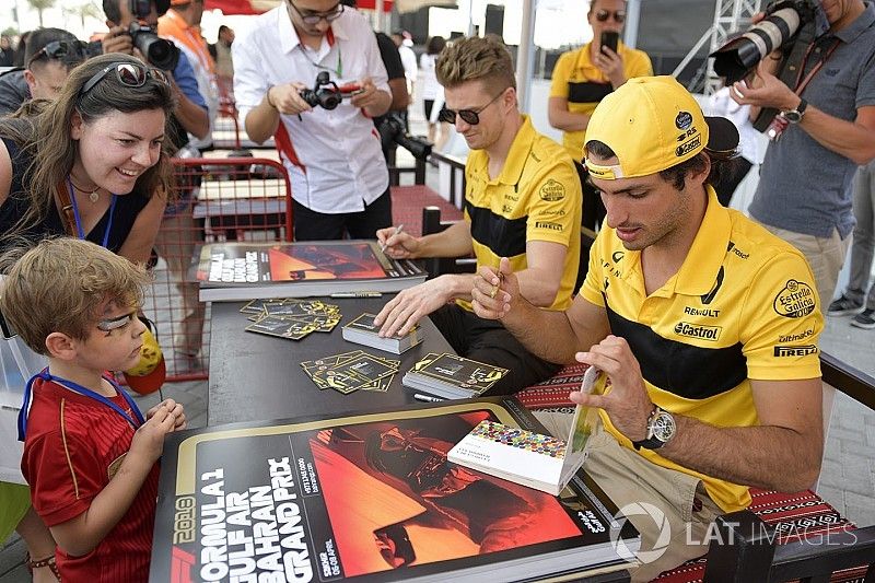 Carlos Sainz Jr., Renault Sport F1 Team, Nico Hulkenberg, Renault Sport F1 Team
