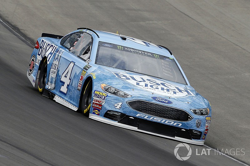 Kevin Harvick fue afectado en Texas por "el patético día en el pit road"