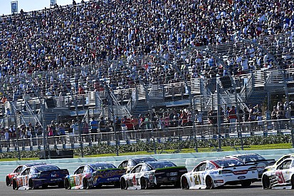 Президент NASCAR заявил о намерении «удвоить показатели спорта»