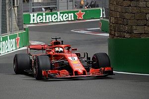 Vettel comenzó el sábado al frente en Bakú