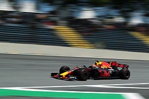 Verstappen: Perder meio segundo nas retas é "doloroso"