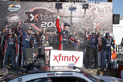 Revancha para William Byron y triunfa en Phoenix