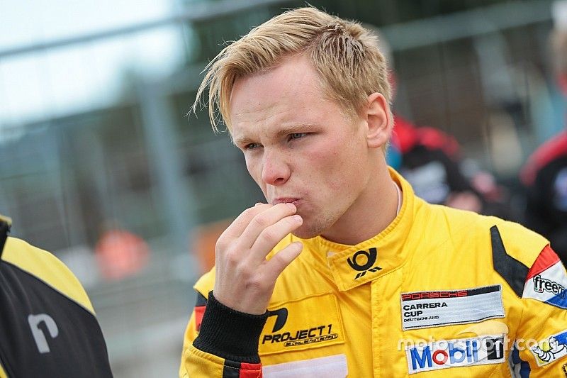 Larry ten Voorde met bokshandschoenen richting internationale GT-top