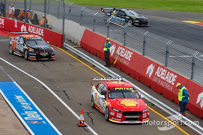 Adelaide 500: McLaughlin fastest in second practice
