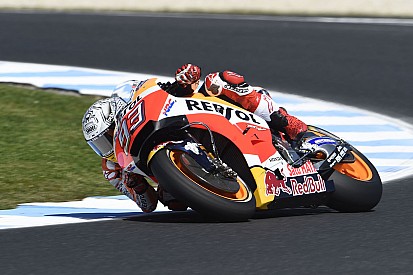 Marquez firma la pole a Phillip Island, Dovizioso è solo 11esimo