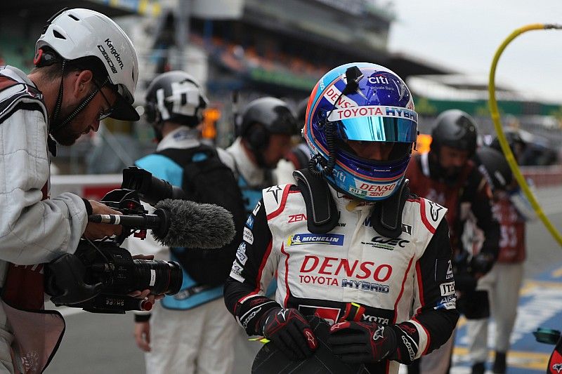 Alonso tras su último relevo: "Había que apretar los dientes"
