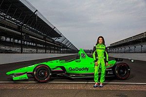 Ecco la livrea della vettura di Danica Patrick per la Indy 500