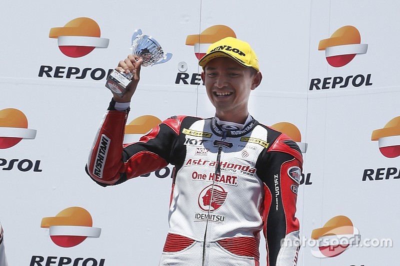 Podium bersejarah Dimas Ekky di CEV Moto2 Barcelona