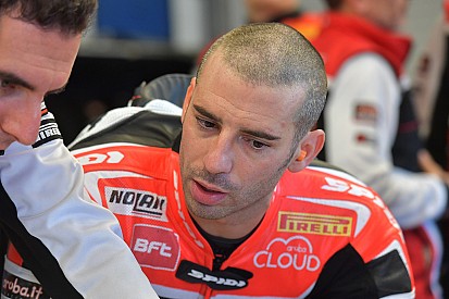 Marco Melandri s'est blessé au genou