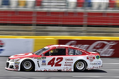 Suárez noveno y Kyle Larson primero en la Happy Hour para Charlotte