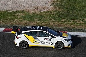 La DG Sport conferma Corthals sulla Opel e ingaggia Mat'o Homola