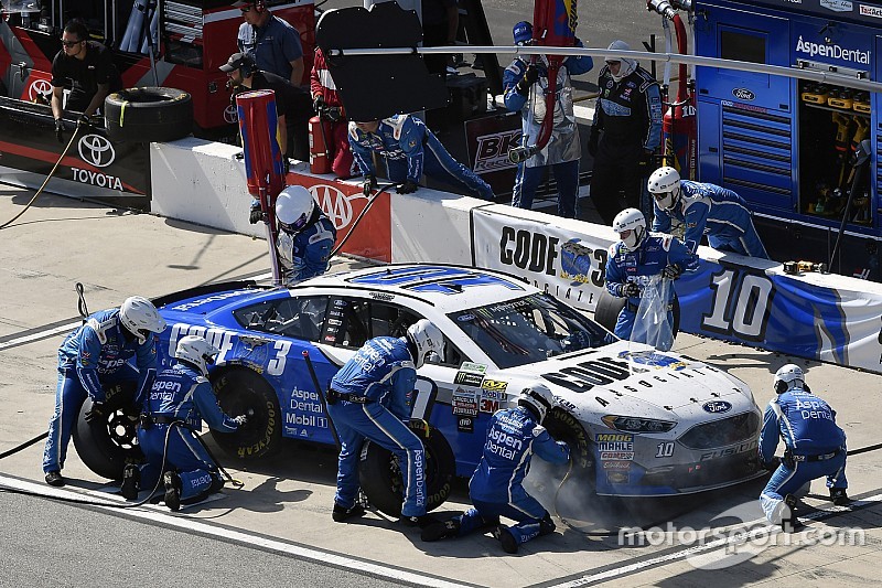 Danica Patrick kemény becsapódása