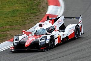 Toyota bate Porsche e conquista pole em Nurburgring