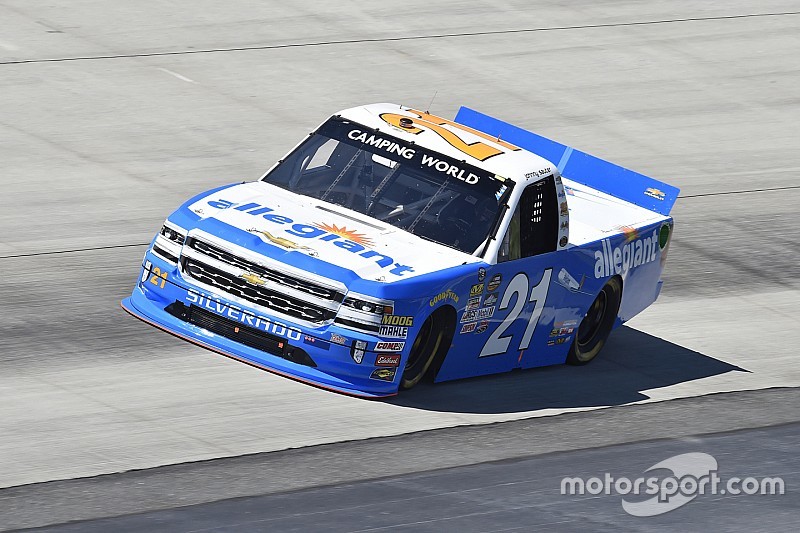 Sauter segura pressão de Grala no fim e vence em Dover