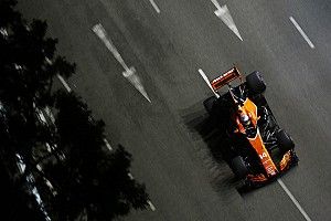 Em 8º, Alonso promete agressividade na largada em Cingapura
