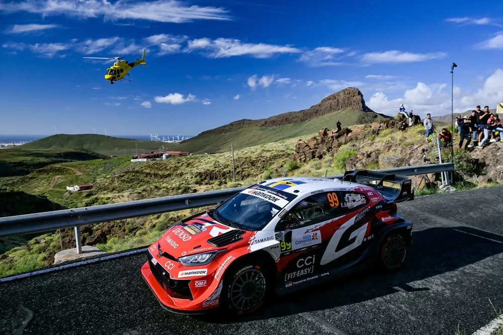Oliver Solberg, Elliott Edmondson, Toyota Gazoo Racing WRT Toyota GR Yaris Rally1