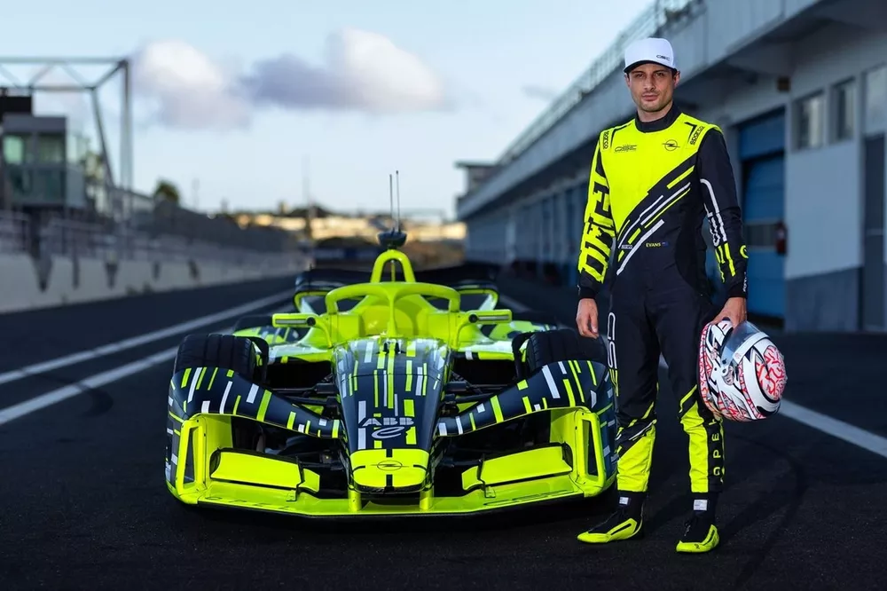 Mitch Evans ser&aacute; piloto de Opel