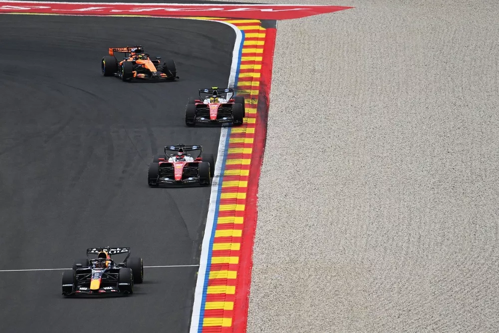 Charles Leclerc, Ferrari, Lewis Hamilton, Ferrari, Oscar Piastri, McLaren, Max Verstappen, Red Bull Racing