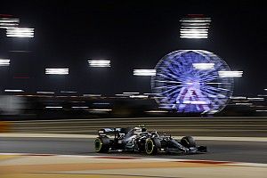 Una bolsa de plástico lastró a Bottas en Bahrein