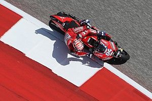 Dovizioso: "La caduta dimostra che anche Marquez non ha tutto sotto controllo al 100%"