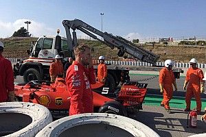 Vettel 'estaciona' Ferrari e interrompe teste da F1; veja fotos