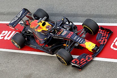 Red Bull хватило двух моторов Honda для первых тестов, Toro Rosso – одного