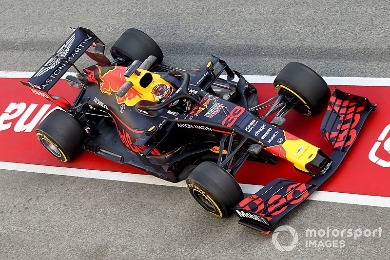 Red Bull хватило двух моторов Honda для первых тестов, Toro Rosso – одного