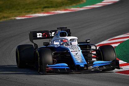 Russell diz que pilotos devem motivar a Williams no momento atual